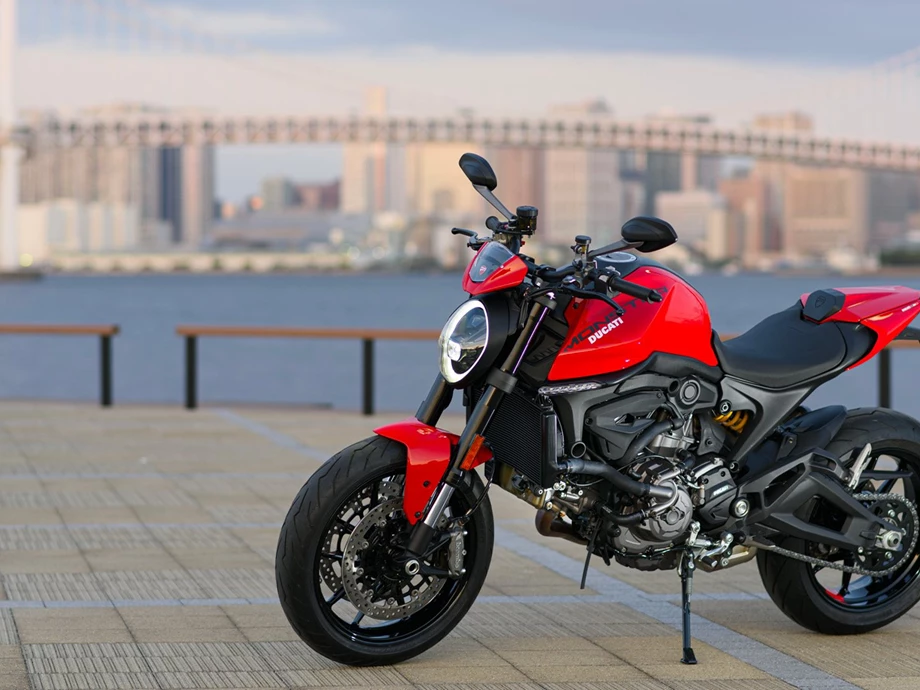 Ducati Monster Bild 2: Ducati Monster