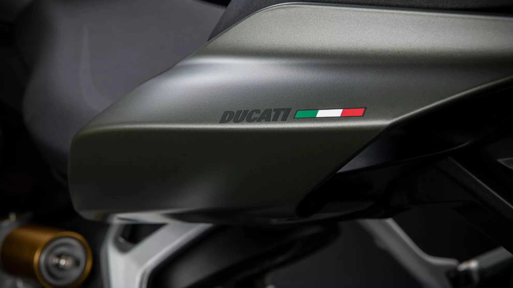 Ducati Streetfighter V2 - Obrázok 3