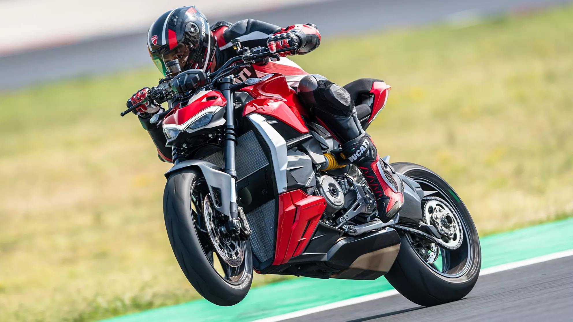 Ducati Streetfighter V2 - Kép 8