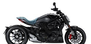 Ducati XDiavel Nera 2024 vs Ducati Diavel V4 2024