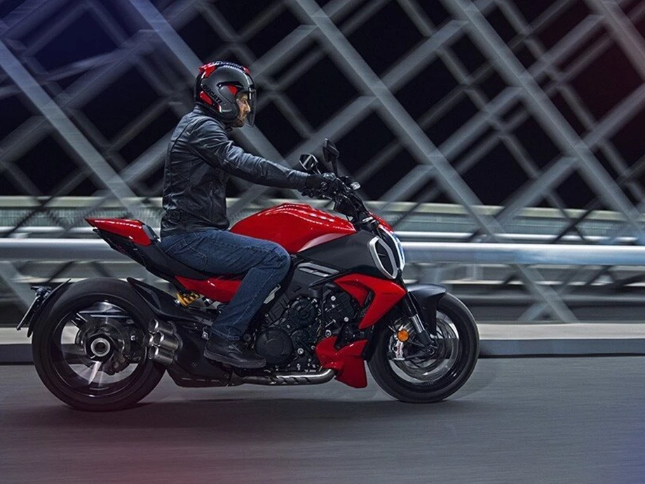 Ducati Diavel V4 Bild 7: Ducati Diavel V4