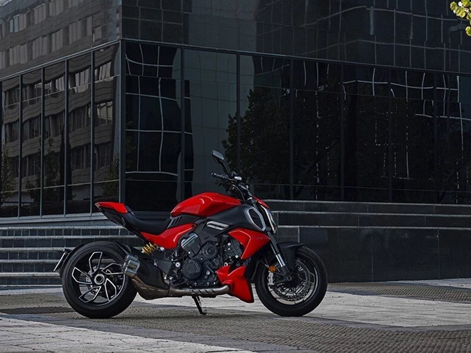 Ducati Diavel V4 Bild 9: Ducati Diavel V4