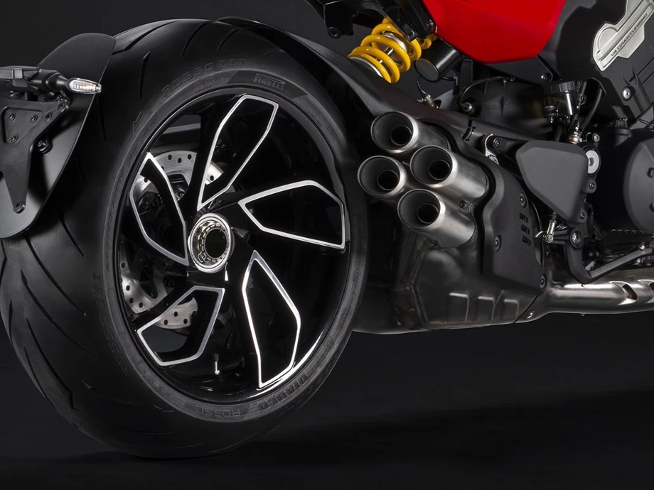 Ducati Diavel V4 Bild 12: Ducati Diavel V4