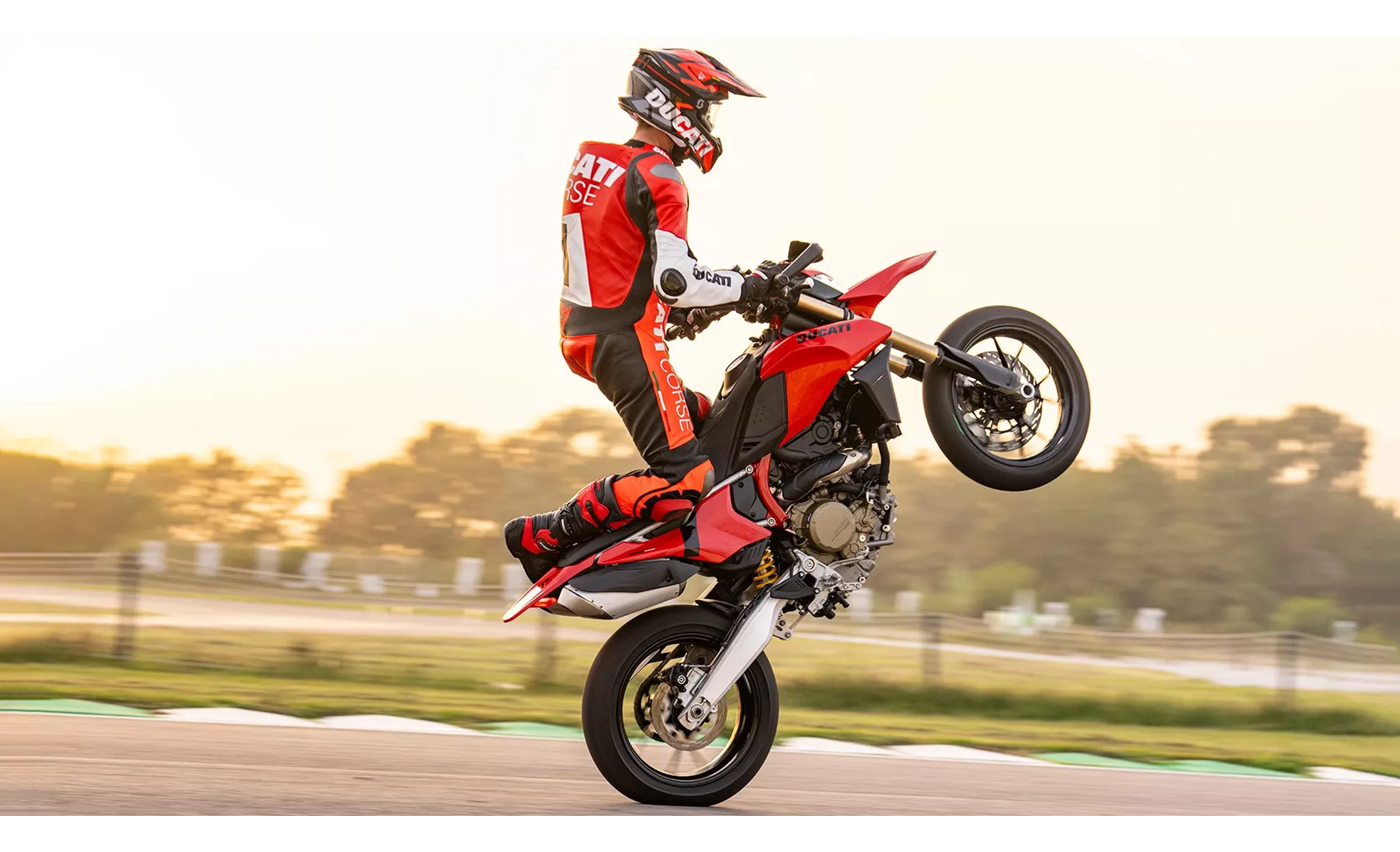 Ducati Hypermotard 698 Mono 2024 Ducati Hypermotard 698 Mono 2024