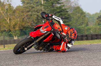 Ducati Hypermotard 698 Mono 2024 - Bild 10 Ducati Hypermotard 698 Mono 2024 - Bild 10