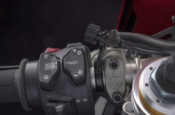 Ducati Panigale V4 SP2 30° Anniversario 916 2024 - Bild 11 Ducati Panigale V4 SP2 30° Anniversario 916 2024 - Bild 11