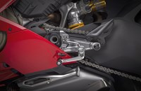 Ducati Panigale V4 SP2 30° Anniversario 916 2024 - Bild 19