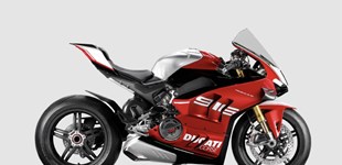 Ducati Panigale V4 SP2 30° Anniversario 916 2024 vs Aprilia RSV4 1100 Factory 2024