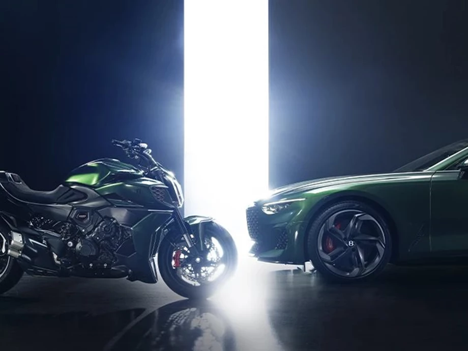 Ducati Diavel for Bentley Bild 4: Ducati Diavel for Bentley