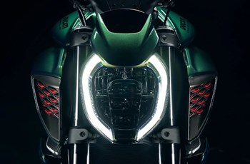 Ducati Diavel for Bentley 2024 - Bild 8