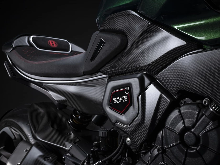 Ducati Diavel for Bentley Bild 10: Ducati Diavel for Bentley