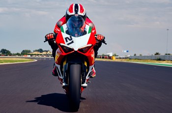 Ducati Panigale V2 Bayliss Edition 2024 - Bild 3 Ducati Panigale V2 Bayliss Edition 2024 - Bild 3