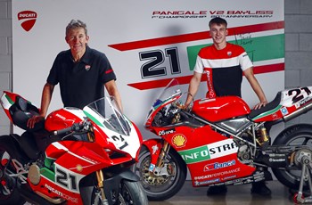 Ducati Panigale V2 Bayliss Edition 2024 - Bild 12 Ducati Panigale V2 Bayliss Edition 2024 - Bild 12
