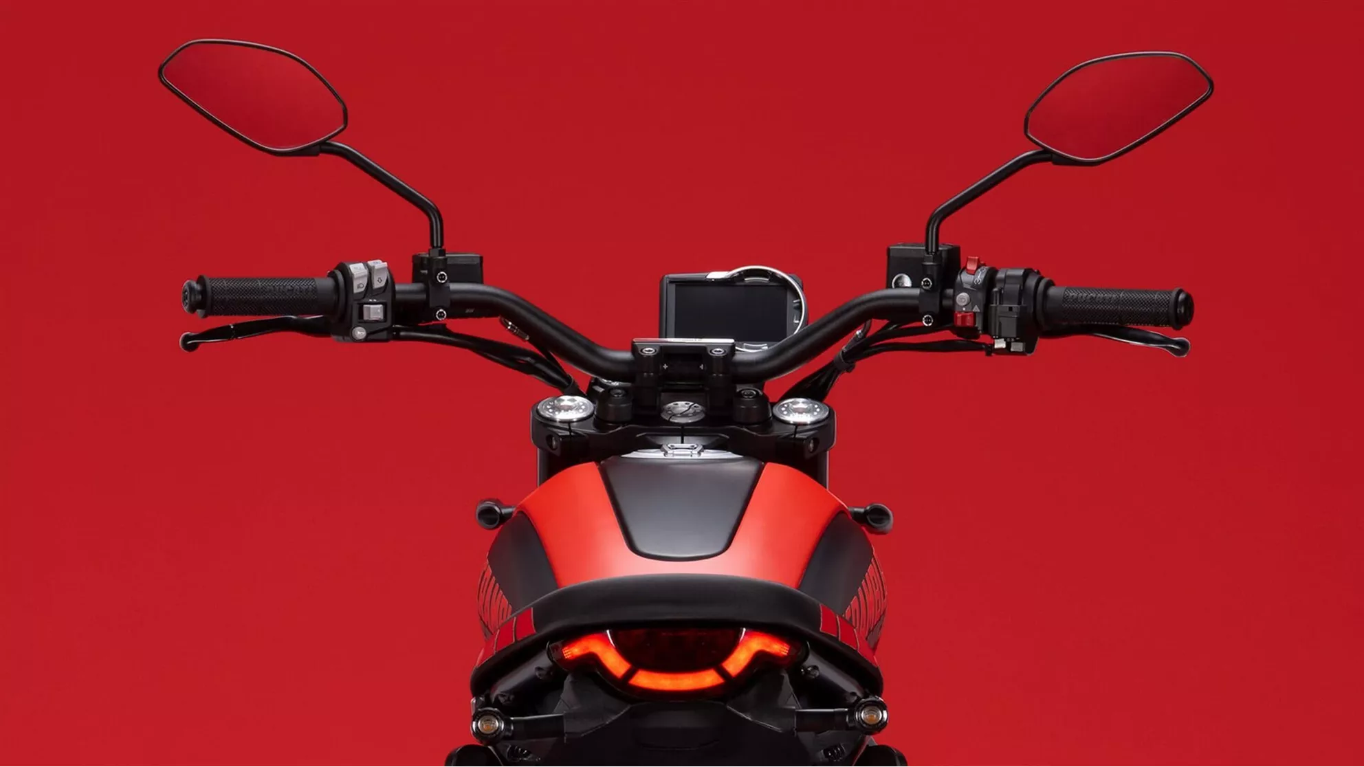 Ducati Scrambler Full Throttle - Imagen 11