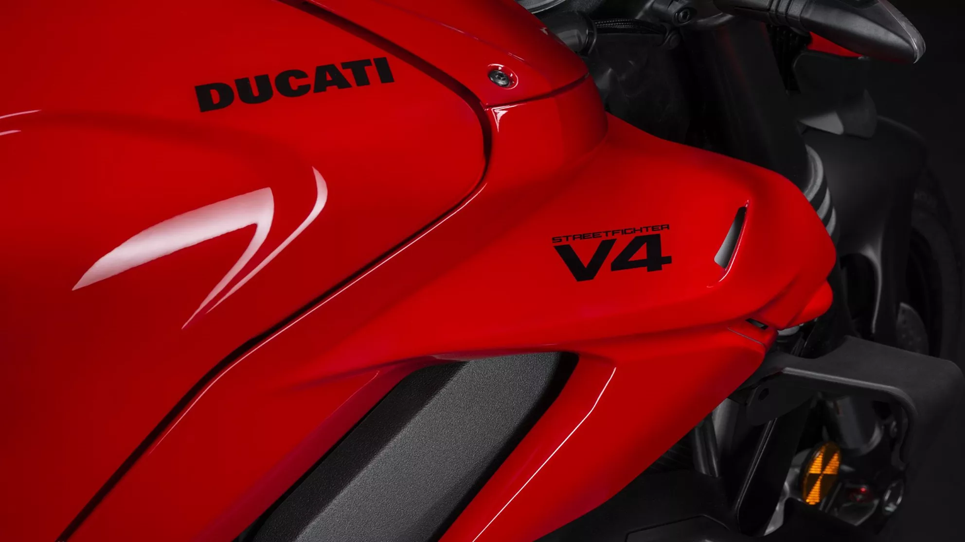 Ducati Streetfighter V4 - Слика 8