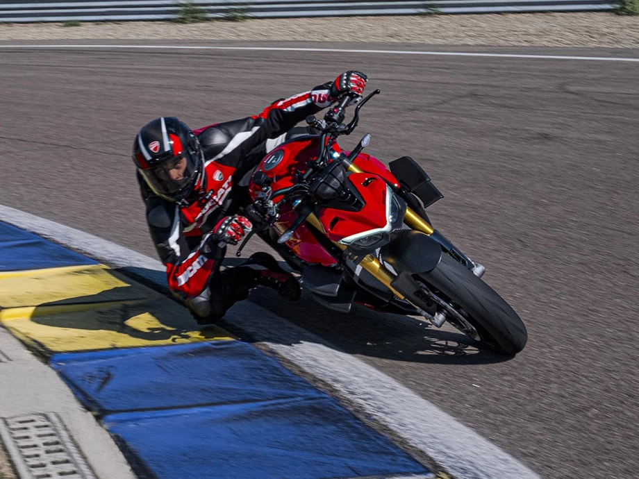 Ducati Streetfighter V4 Bild 2: Ducati Streetfighter V4