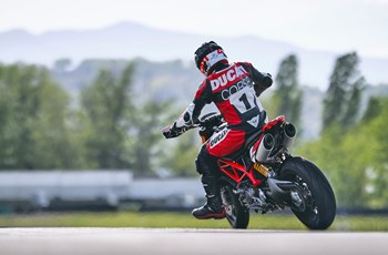 Ducati Hypermotard 950 SP 2024 - Bild 5 Ducati Hypermotard 950 SP 2024 - Bild 5