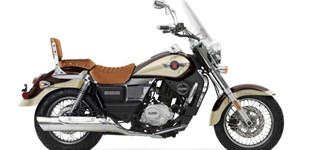 United Motors UM Renegade Commando Vegas 125 2022 vs United Motors UM Renegade Commando Classic 125 2024