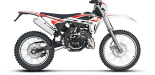 Super Soco TSx ECO 2022 vs Beta RR 2T 50 2024 Super Soco TSx ECO 2022 vs Beta RR 2T 50 2024