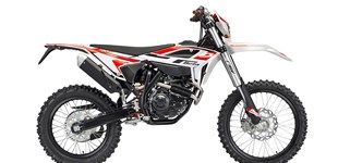 FB Mondial SMX 125i Supermoto 2022 vs Beta RR 125 4T 2024