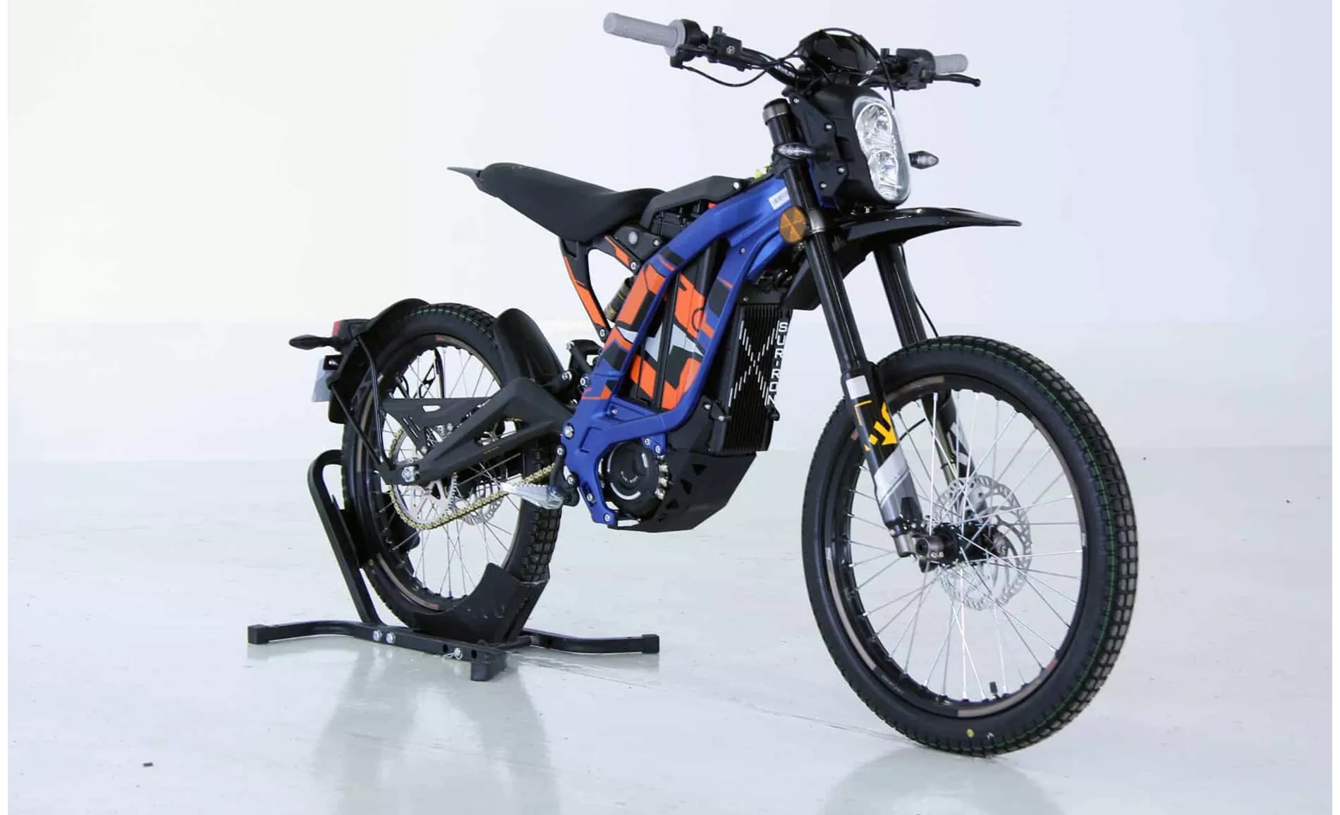 Sur-Ron LIGHTBEE FIREFLY MIT X-CONTROLLER L1EX 2024 Sur-Ron LIGHTBEE FIREFLY MIT X-CONTROLLER L1EX 2024