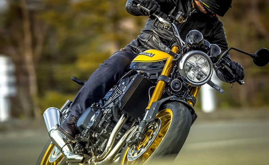 Kawasaki Z900 RS SE Bild 8: Kawasaki Z900 RS SE