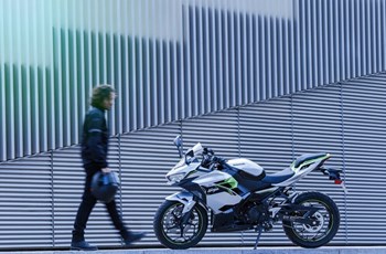 Kawasaki Ninja e-1 2024 - Bild 8 Kawasaki Ninja e-1 2024 - Bild 8