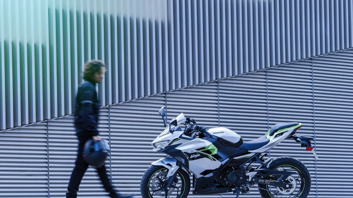 Kawasaki Ninja e-1 Bild 7: Kawasaki Ninja e-1