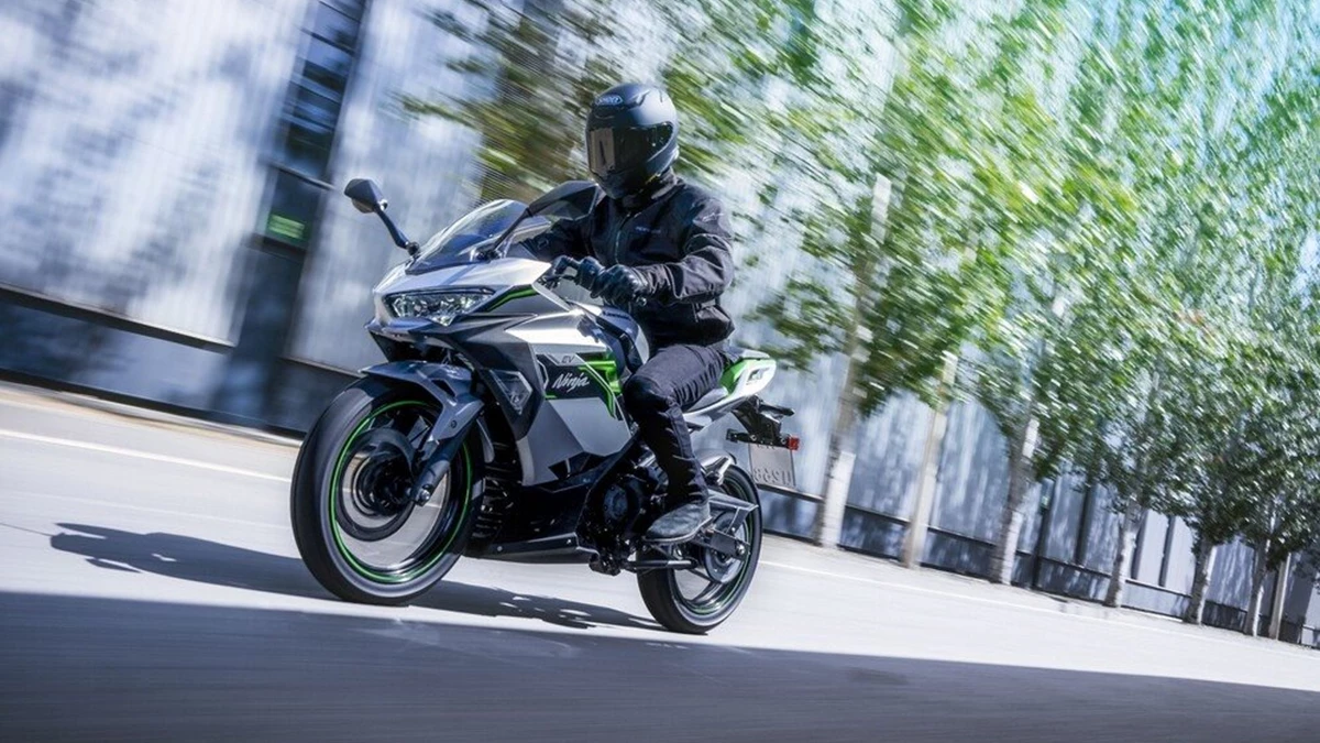 Kawasaki Ninja e-1 Bild 8: Kawasaki Ninja e-1