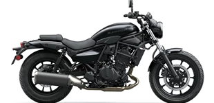 Yamaha XV 950 R 2021 vs Kawasaki Eliminator 500 2024 Yamaha XV 950 R 2021 vs Kawasaki Eliminator 500 2024