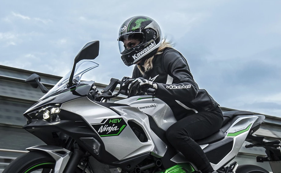 Kawasaki Ninja 7 Hybrid Bild 13: Kawasaki Ninja 7 Hybrid
