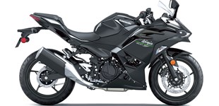 Honda CBR500R 2025 vs Kawasaki Ninja 500 2024