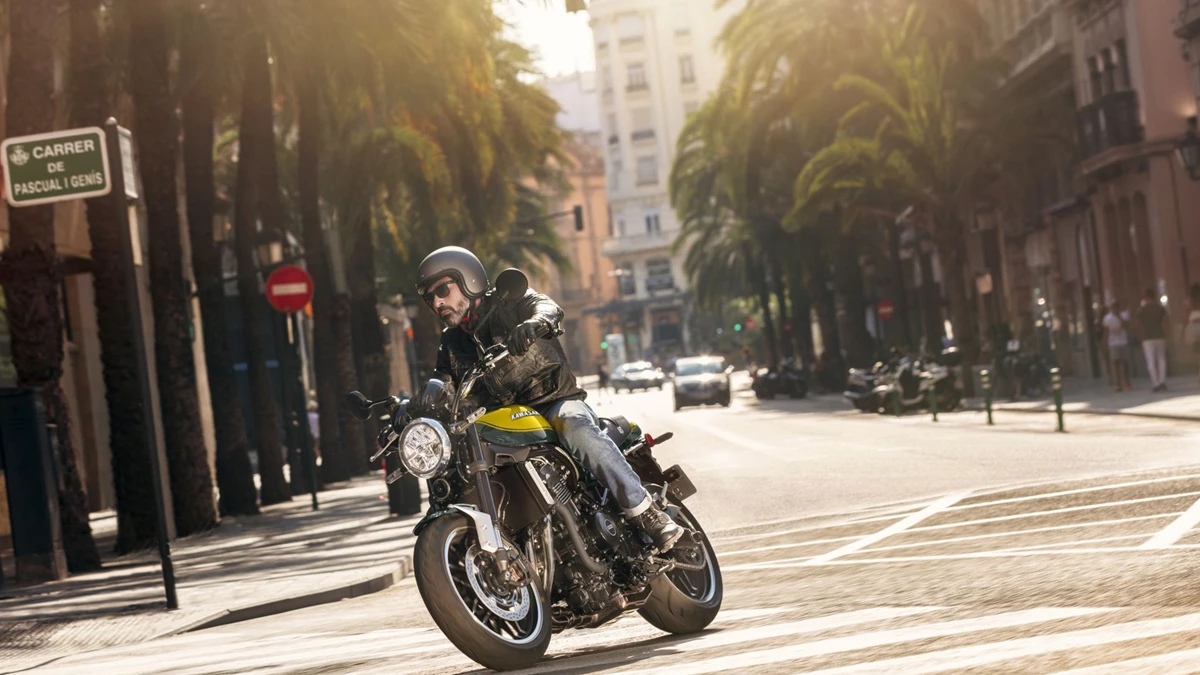 Kawasaki Z900 RS Bild 3: Kawasaki Z900 RS