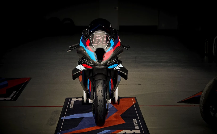 BMW M 1000 RR Bild 9: BMW M 1000 RR