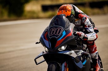 BMW M 1000 RR 2024 - Bild 15 BMW M 1000 RR 2024 - Bild 15