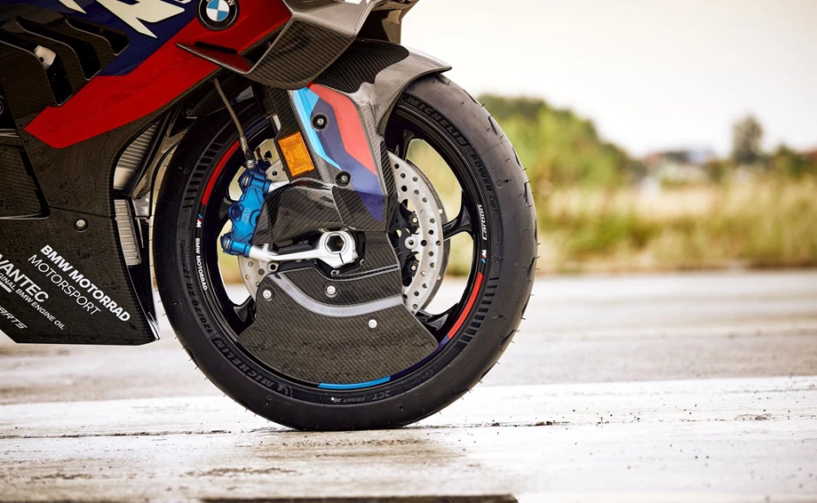 BMW M 1000 RR Bild 21: BMW M 1000 RR