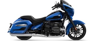 BMW R 18 B 2024 vs Harley-Davidson Touring Road Glide ST 2023