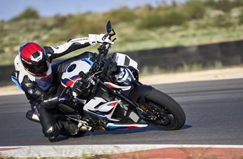 BMW M 1000 R 2024 - Bild 15 BMW M 1000 R 2024 - Bild 15