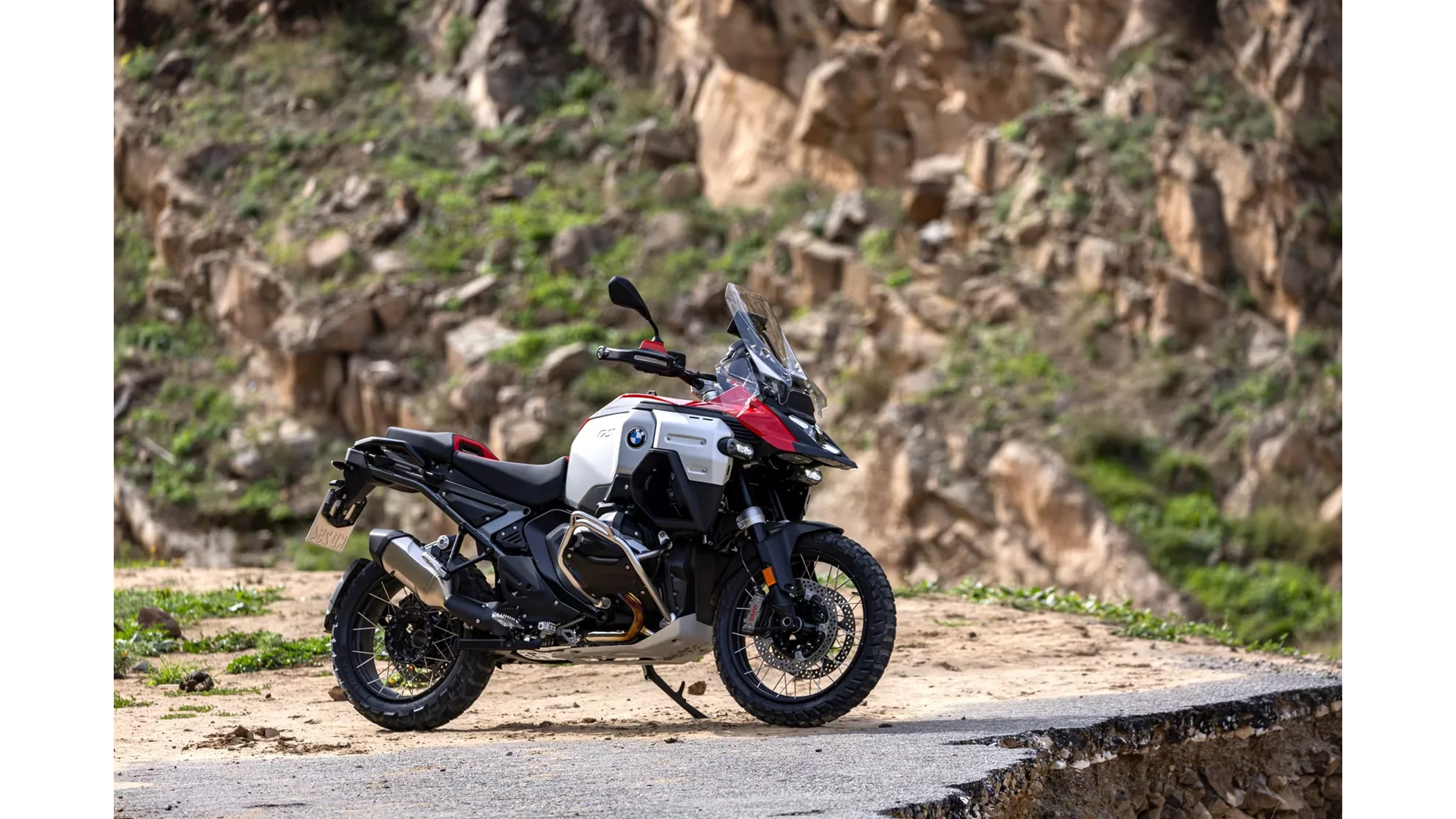 BMW R 1300 GS Adventure 2024 - Image 105 BMW R 1300 GS Adventure 2024 - Image 105