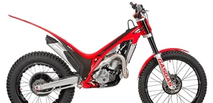GASGAS TXT Racing 125 2025 vs GASGAS TXT Racing 125 2024 GASGAS TXT Racing 125 2025 vs GASGAS TXT Racing 125 2024