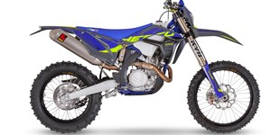 Sherco 500 SEF Factory 2024 vs Husqvarna TE 300i 2022