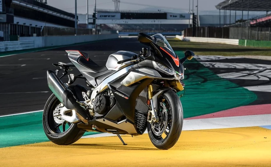 Aprilia RSV4 1100 Bild 5: Aprilia RSV4 1100
