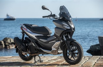 Aprilia SR GT 125 2024 - Bild 5