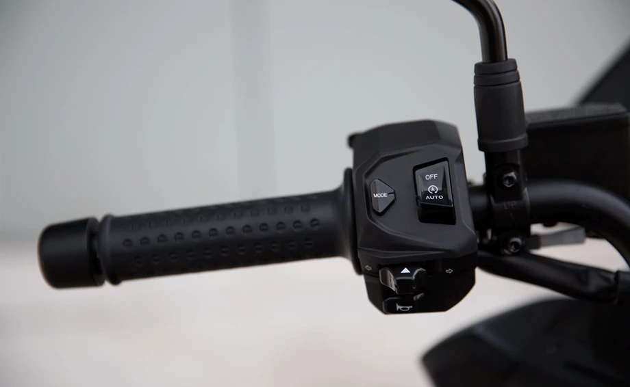 Aprilia SR GT 125 Bild 12: Aprilia SR GT 125