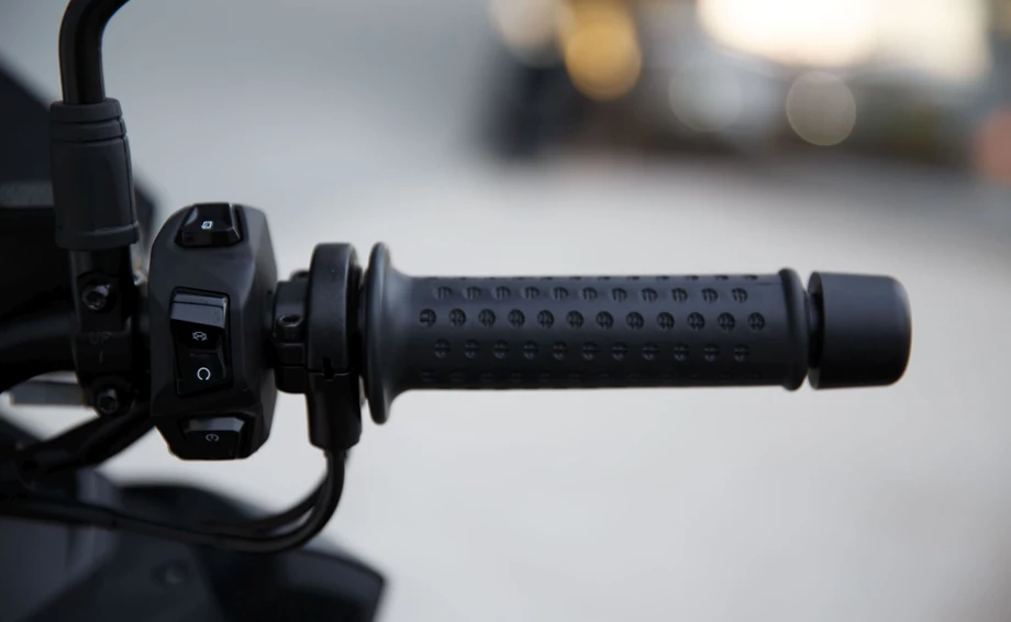 Aprilia SR GT 125 Bild 13: Aprilia SR GT 125