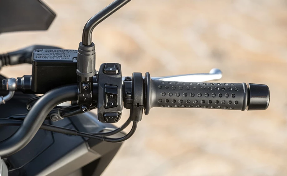 Aprilia SR GT 125 Bild 15: Aprilia SR GT 125