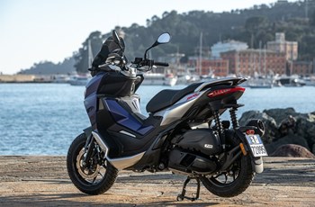 Aprilia SR GT 200 2024 - Bild 13 Aprilia SR GT 200 2024 - Bild 13