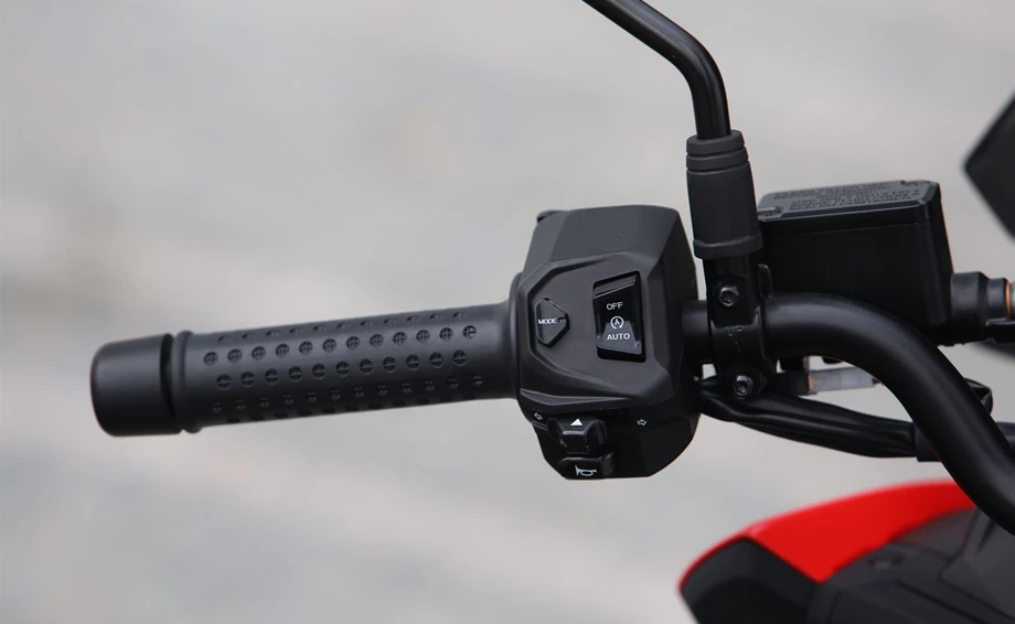 Aprilia SR GT Sport 200 Bild 15: Aprilia SR GT Sport 200