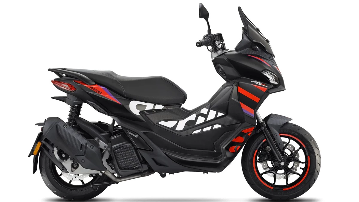 Aprilia SR GT Replica 125 Bild 1: Aprilia SR GT Replica 125