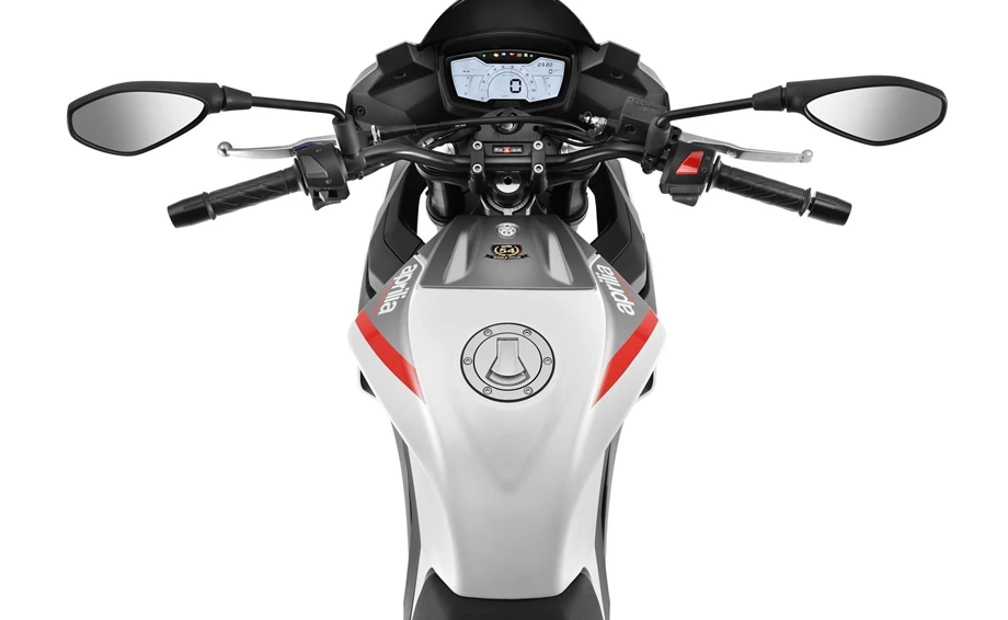 Aprilia Tuono 125 Bild 9: Aprilia Tuono 125